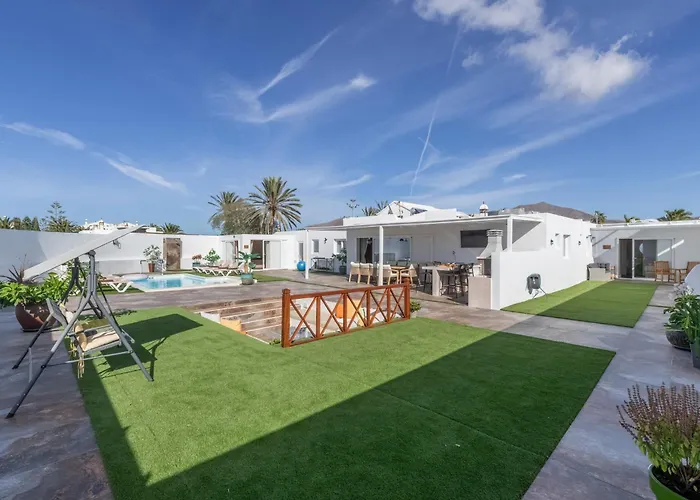 The * 플라야블랑카