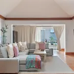 The * פלאיה בלנקה