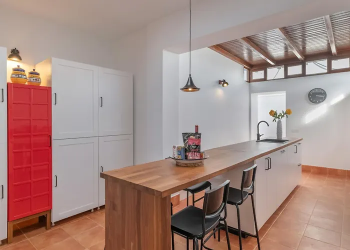 The * 普拉亚布兰卡